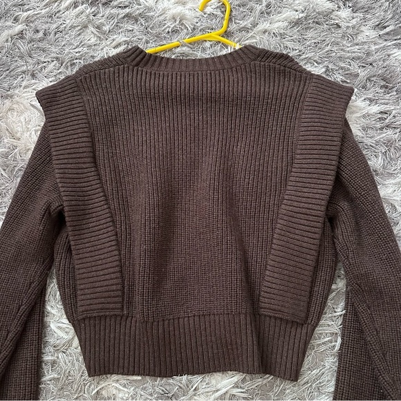 Aritzia sweater - Picture 3 of 3